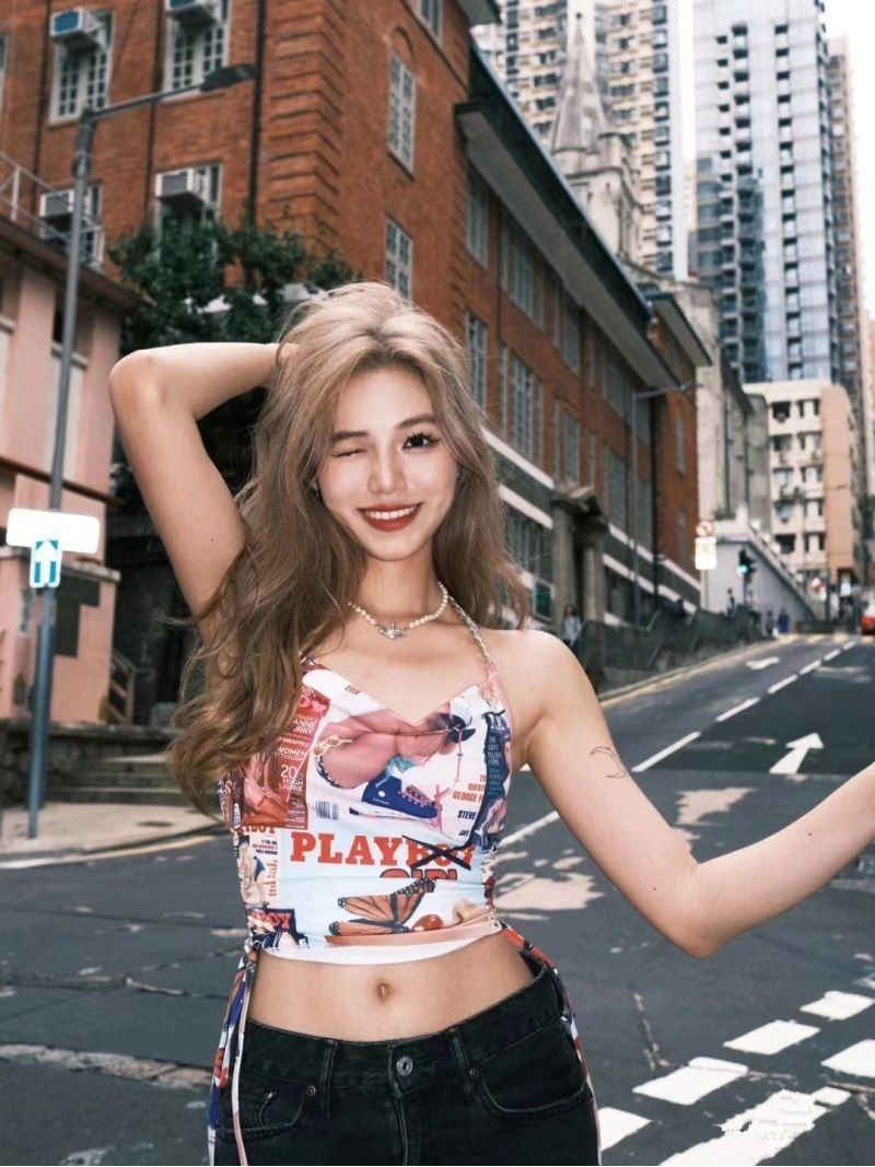 Womens Backless Form-fitting Halter Top